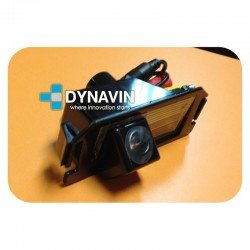 DYNAVIN-HYUNDAI I30 (+2007): CÁMARA TRASERA A TODO COLOR Y LINEAS GUIA DE ASISTENCIA PARA HUECO DE LUZ