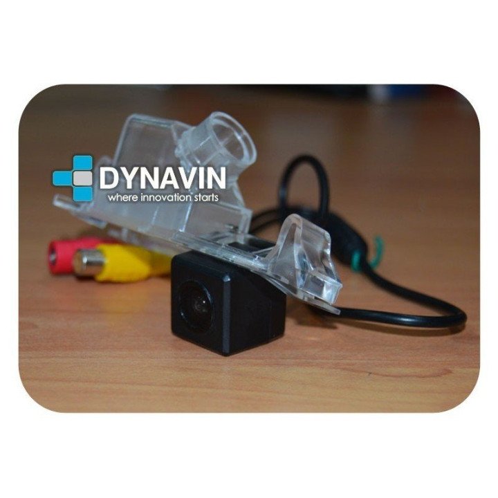 DYNAVIN-HYUNDAI I30 (GD +2012): CÁMARA TRASERA A TODO COLOR Y LINEAS GUIA DE ASISTENCIA PARA HUECO DE LUZ