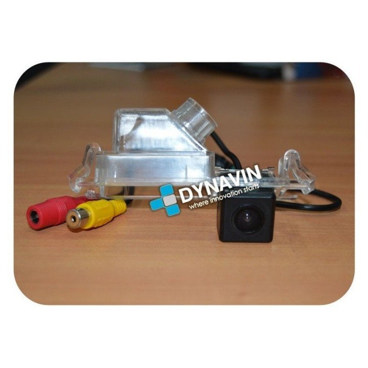 DYNAVIN-HYUNDAI I30 (GD +2012): CÁMARA TRASERA A TODO COLOR Y LINEAS GUIA DE ASISTENCIA PARA HUECO DE LUZ