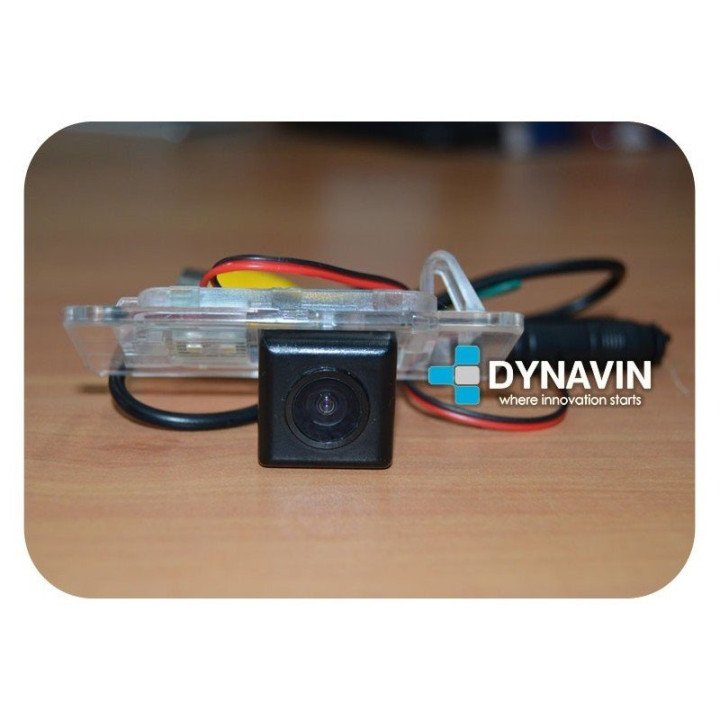 Cámara trasera de aparcamiento a todo color y líneas guía de asistencia para hueco de luz de matrícula original