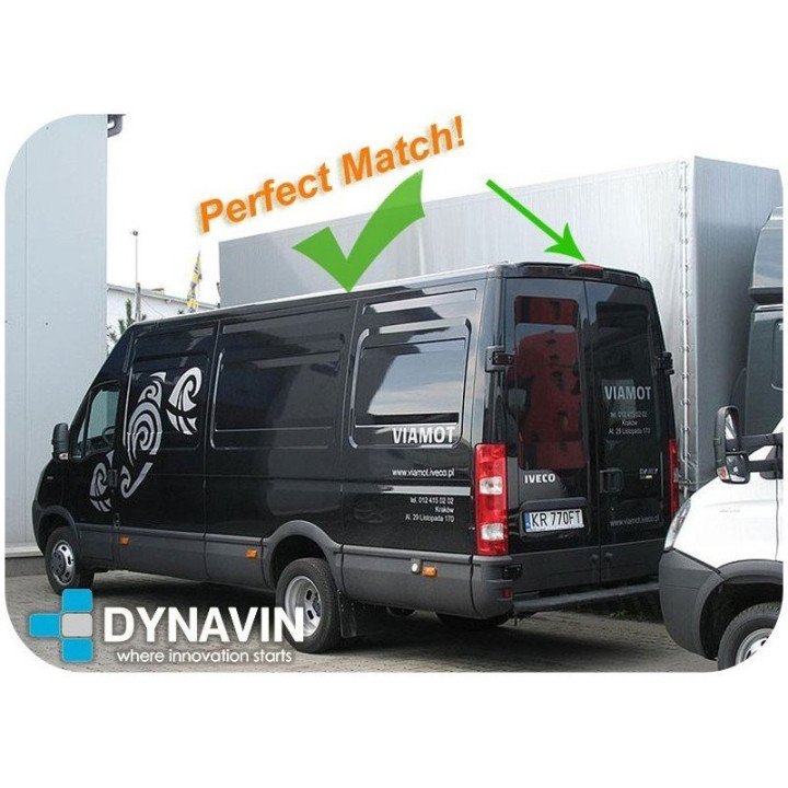 DYNAVIN-IVECO - LUZ DE FRENO SUPERIOR. CÁMARA TRASERA DE APARCAMIENTO. A TODO COLOR