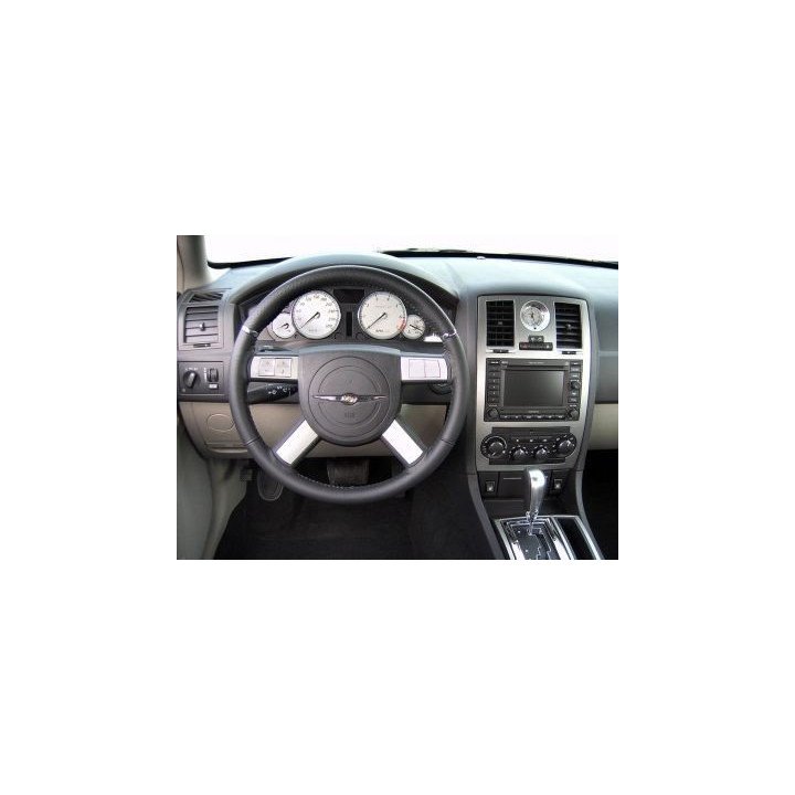 CHRYSLER 300C (+2005) 4/32GB | Autokit