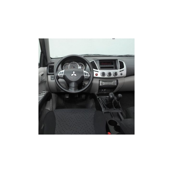 MITSUBISHI L200 LOW (+2004) | Autokit